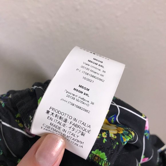 MSGM Black Diamond Floral Print Large Collared Neckline Puff Sleeve Romper - Picture 9 of 13